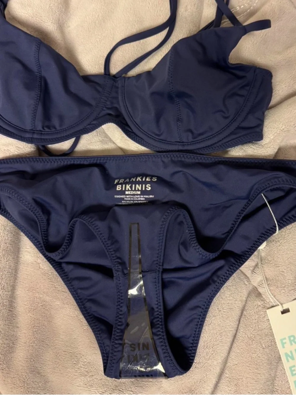 Frankie’s Bikinis Beck Midnight Set NWT